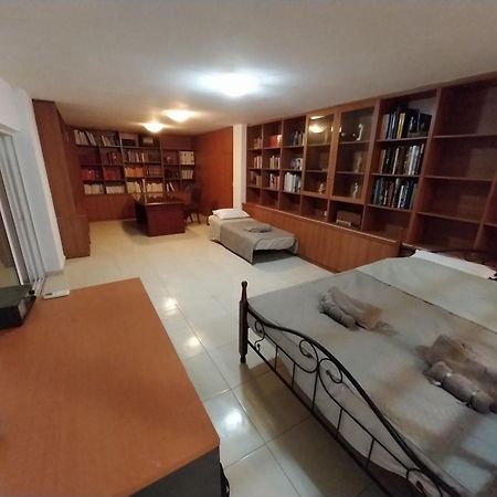 Bibliotheque Vintage Studio & Easy Garden Ираклио Екстериор снимка
